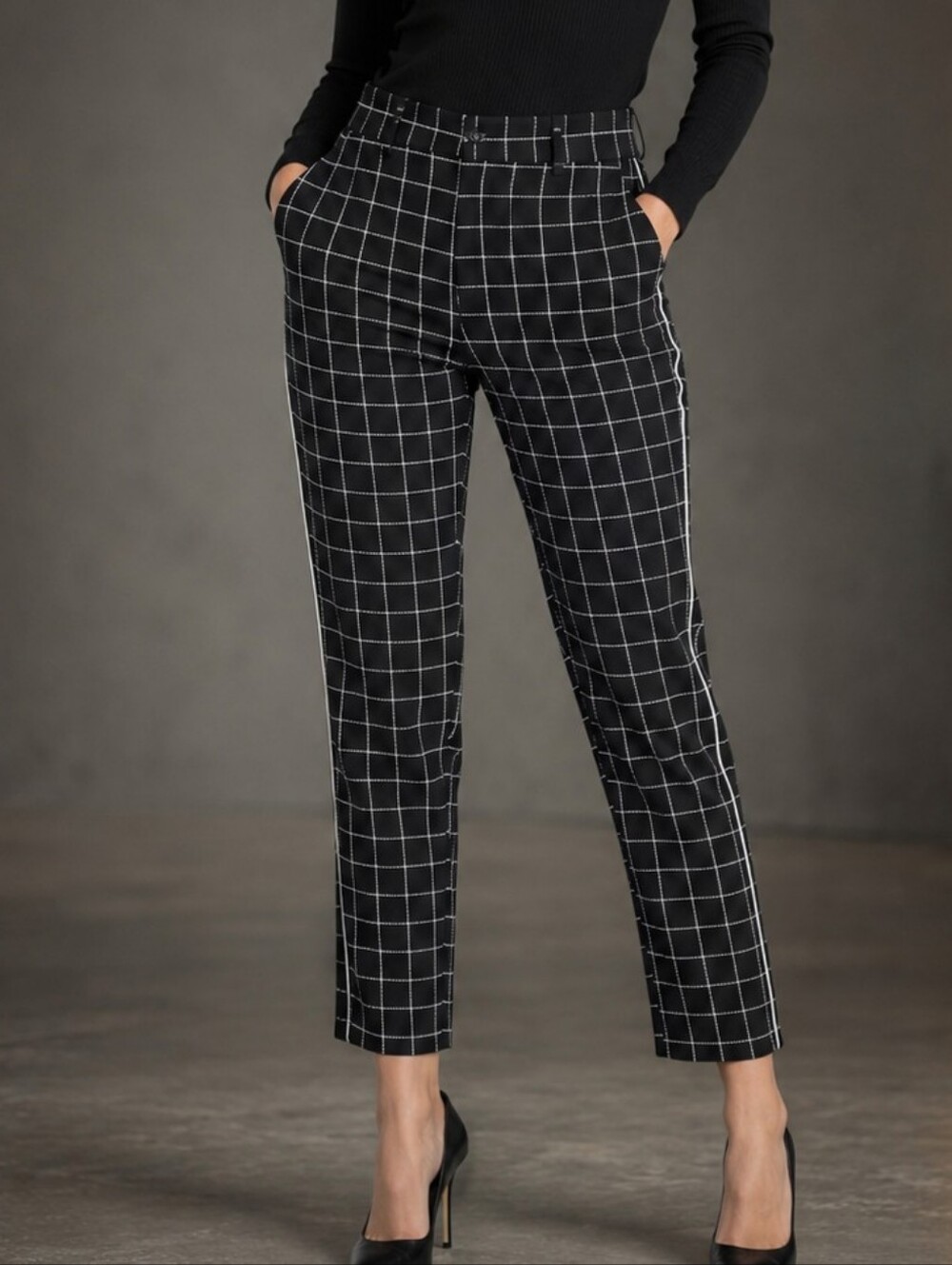 Old Navy‎ Pixie Ankle Pants Womens 8 Black White Checks Side Leg Stripe Mid-Rise